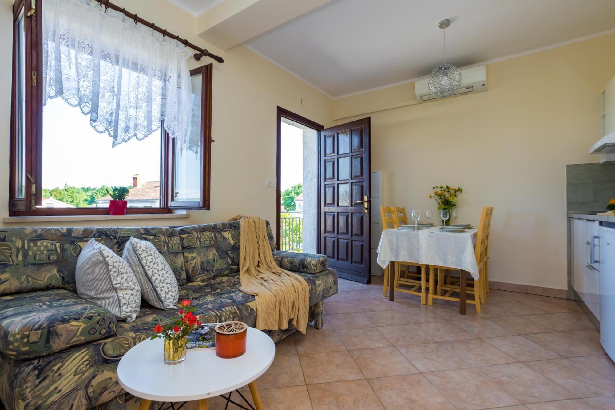 Apartments And Rooms Kod Keti มาลินสกา ภายนอก รูปภาพ