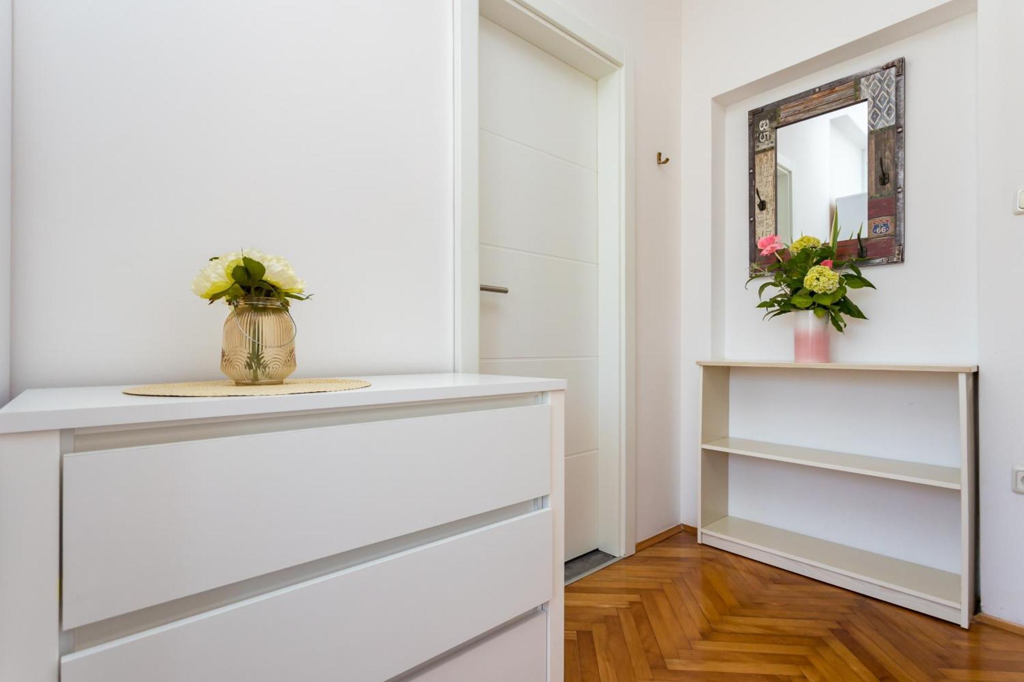 Apartments And Rooms Kod Keti มาลินสกา ภายนอก รูปภาพ